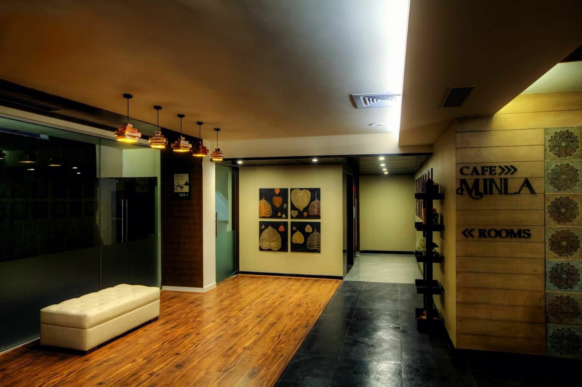 Minla Hotel Bangalore Exterior photo